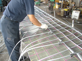 吊金具